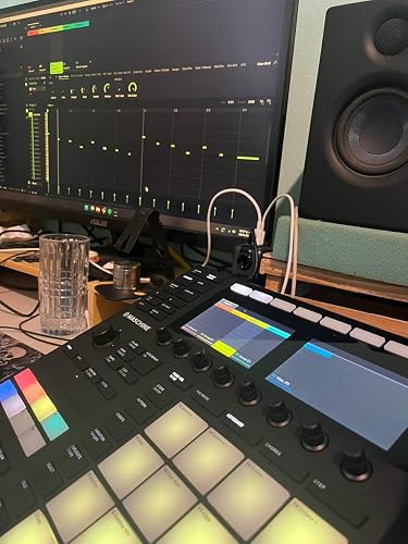 Native Instruments Maschine Mk3 DJ Controller
